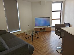 2-bed Apartment Birmingham Snow Hill