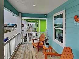 Red115 - Living the Beach Life