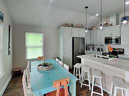 Red115 - Living the Beach Life