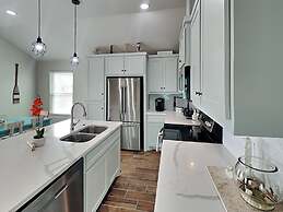 Red115 - Living the Beach Life