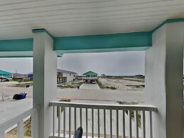 Red115 - Living the Beach Life