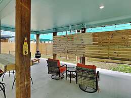 Red115 - Living the Beach Life