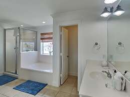 Mojo Dojo Beach Casa