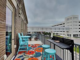Stables on The Strand