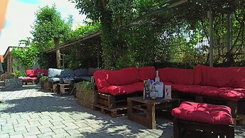 Marleen's Bar