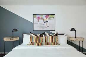 Roami at The Mandeville