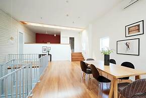 Roami at The Mandeville