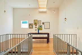 Roami at The Mandeville