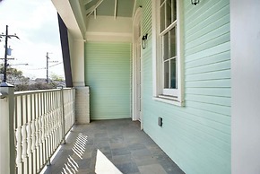 Roami at The Mandeville