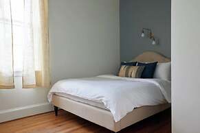 Roami at The Mandeville