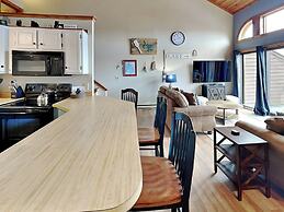 Sunplace 30 by Taylor Made Deep Creek