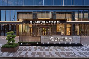 Doubletree By Hilton Chengdu Xinglong Lake
