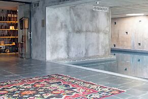 Oceana Suites Be House