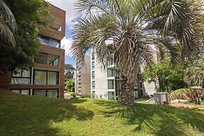 Oceana Suites Be House