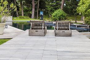 Oceana Suites Be House