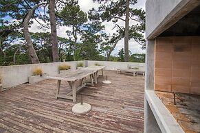 Oceana Suites Be House