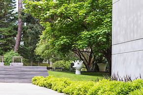 Oceana Suites Be House