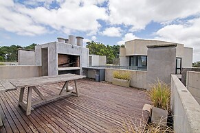 Oceana Suites Be House