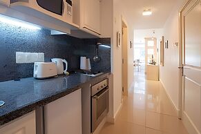 Oceana Suites Green Park