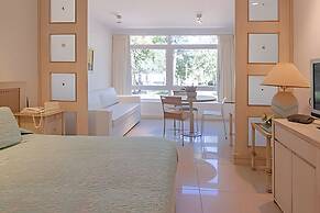 Oceana Suites Green Park