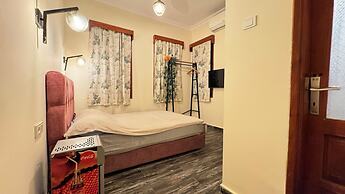 Callisto Pub & Kitchen & Hotel