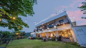 Yeosu Rebeu Ocean View Pension