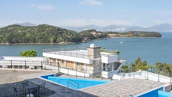 Yeosu Rebeu Ocean View Pension