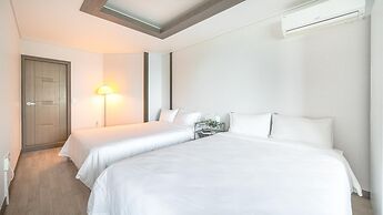 Yeosu Rebeu Ocean View Pension