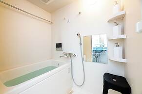 El Stanza Tenjin East