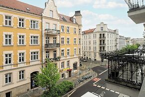 Kwiatowa Modern Studio Poznań by Renters