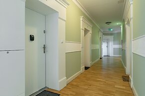 Kwiatowa Modern Studio Poznań by Renters