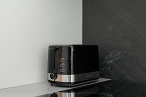 Kwiatowa Modern Studio Poznań by Renters