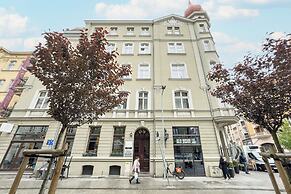 Kwiatowa Modern Studio Poznań by Renters