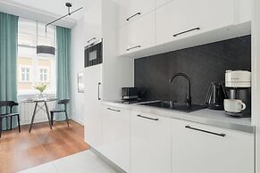 Kwiatowa Modern Studio Poznań by Renters
