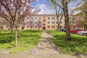 Apartment Near the Old Town by Renters