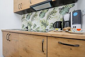 Apartment Near the Old Town by Renters