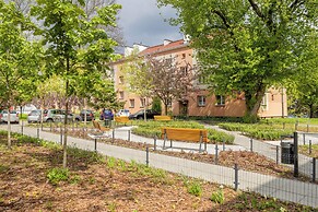 Apartment Near the Old Town by Renters