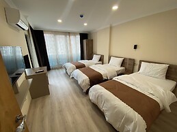 Rena Grand Residence & Suite
