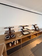 Rena Grand Residence & Suite