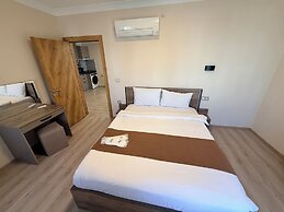 Rena Grand Residence & Suite