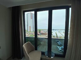 Rena Grand Residence & Suite