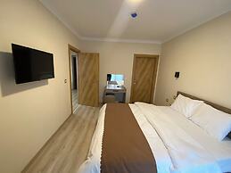 Rena Grand Residence & Suite