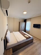 Rena Grand Residence & Suite
