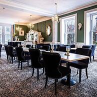 Lansdowne House with Private Car park