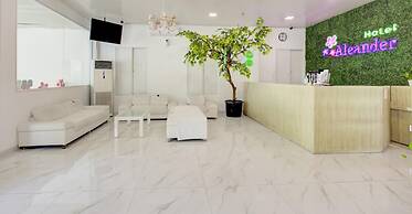 Collection O Gambir Near Masjid Istiqlal Formerly Aleander Hotel