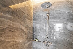 Hotel high sky view hotel