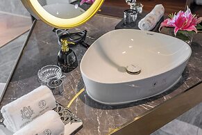 Hotel high sky view hotel