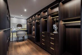 Hotel high sky view hotel