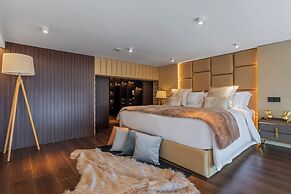 Hotel high sky view hotel