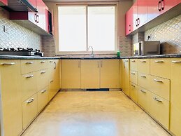 BedChambers Service Apartments Sector 38